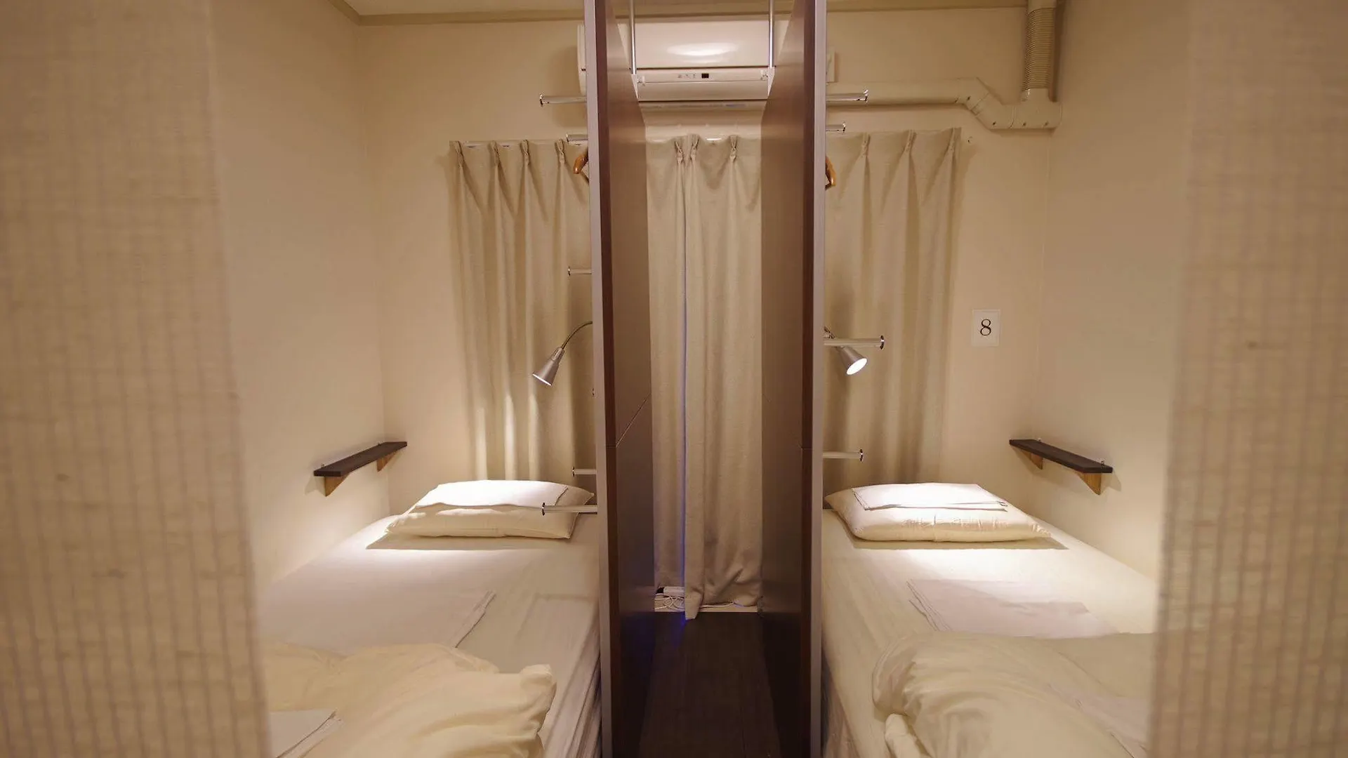 Oak Hostel Zen Tokyo Japan
