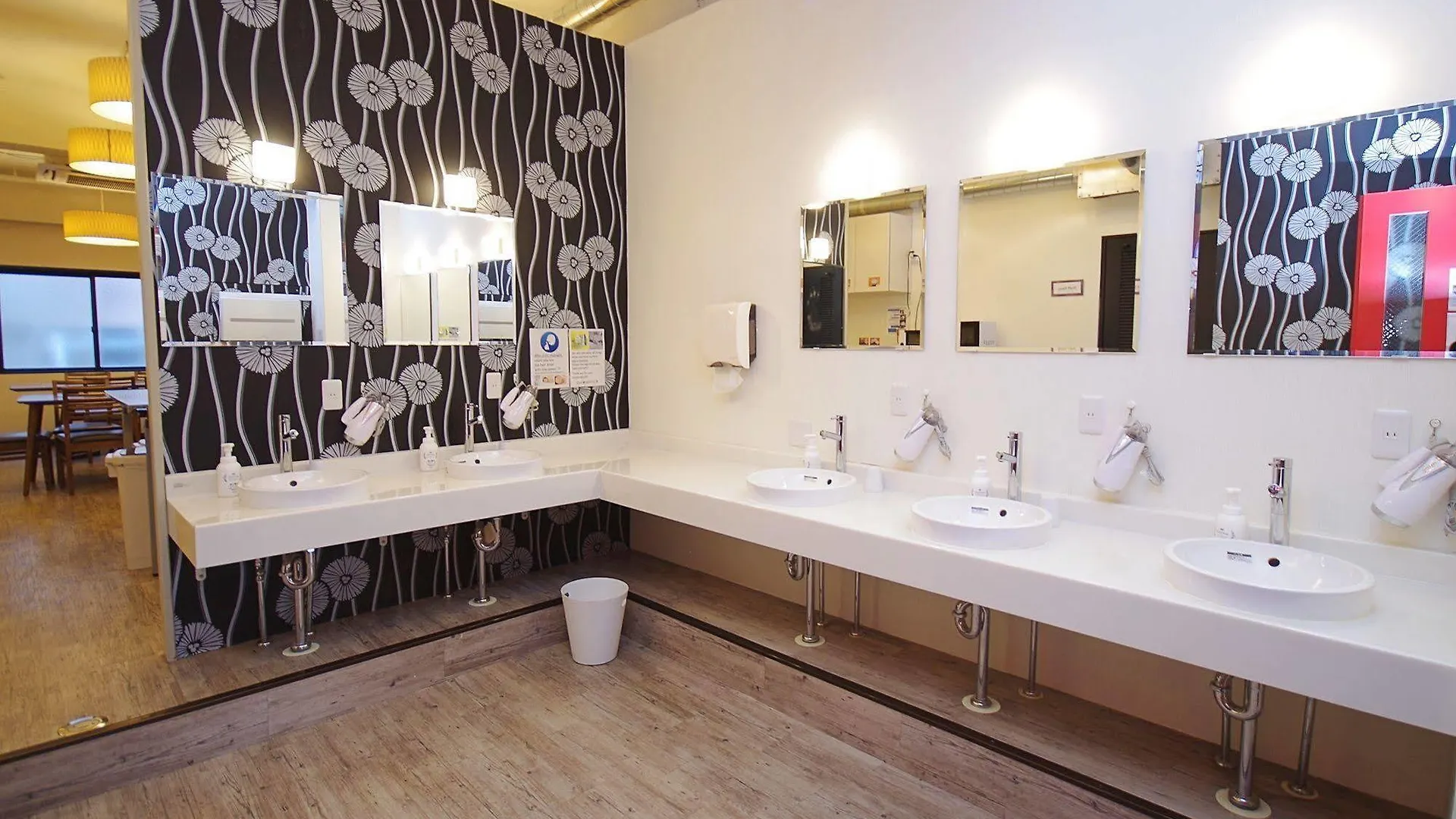 Oak Hostel Zen Tokyo